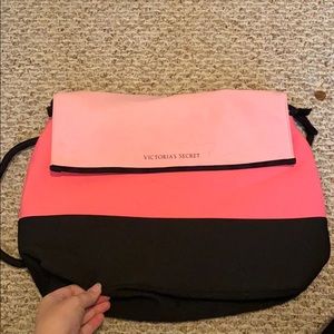 Victoria’s Secret insulated cooler bag